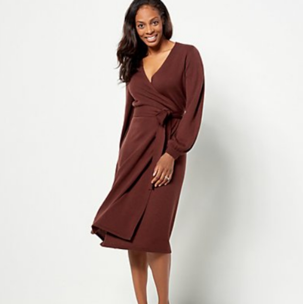 Girl With Curves Ribbed Sweater Dress. Brown Color (no grey).